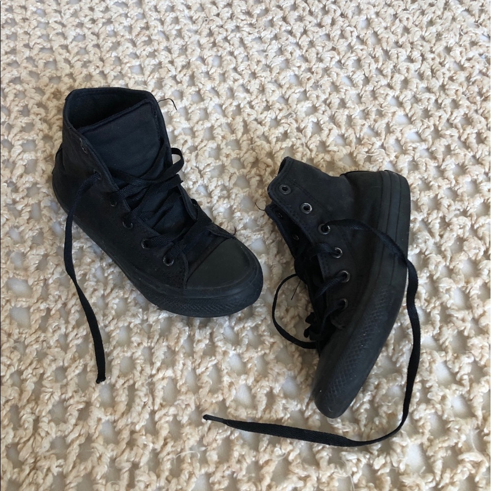 CONVERSE | HIGH TOP ALL BLACK ALL STAR CANVAS SHOE